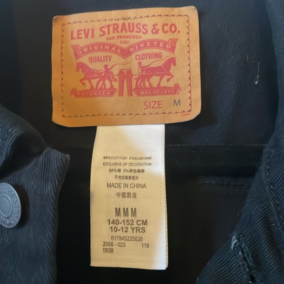Levi’s black denim Jean jacket size medium youth - Picture 2 of 9